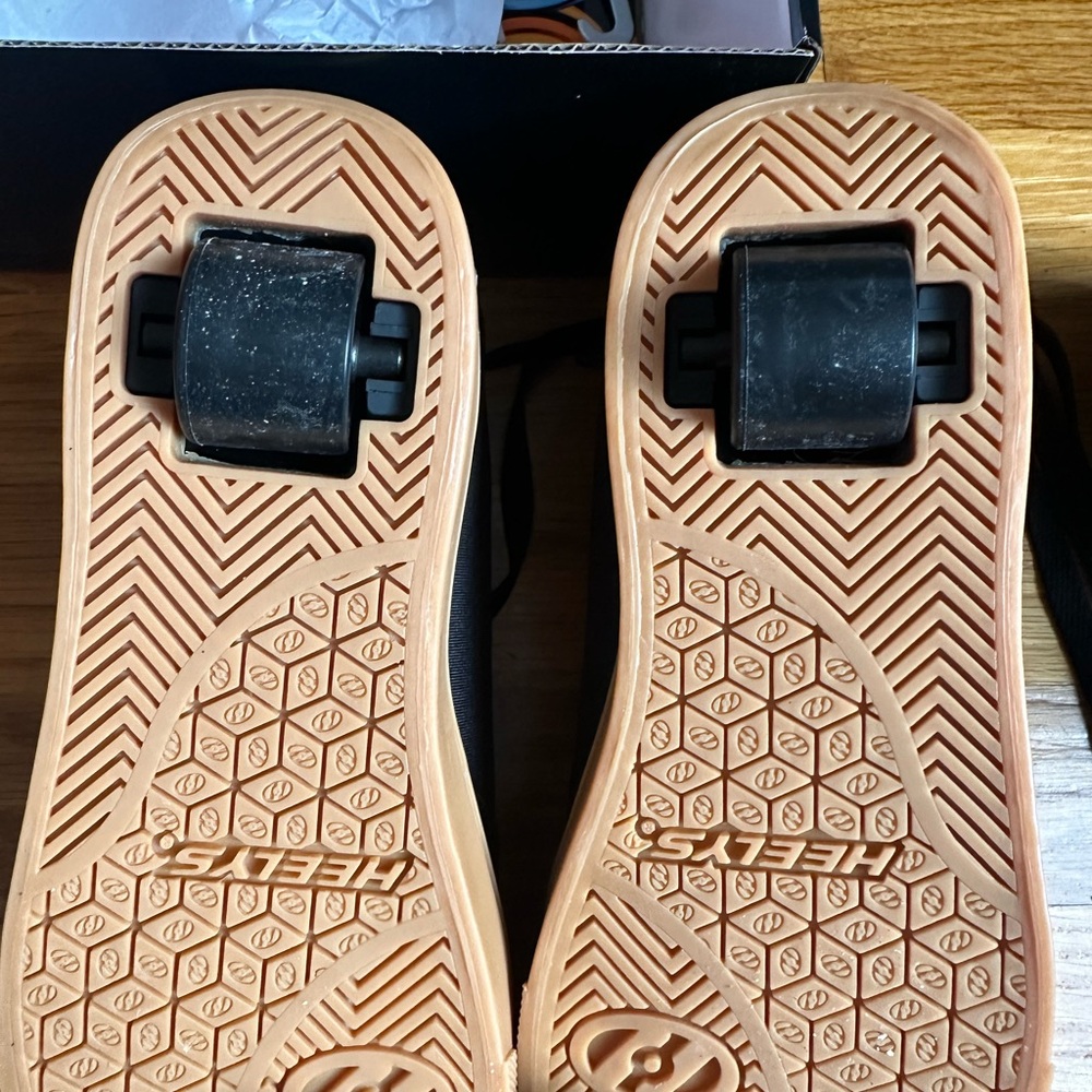 Heelys Original Wheeled Black Shoes